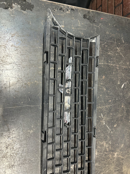 2015-2023 Dodge Challenger SRT Hellcat Front Bumper Upper Grille W/SRT Badge OEM