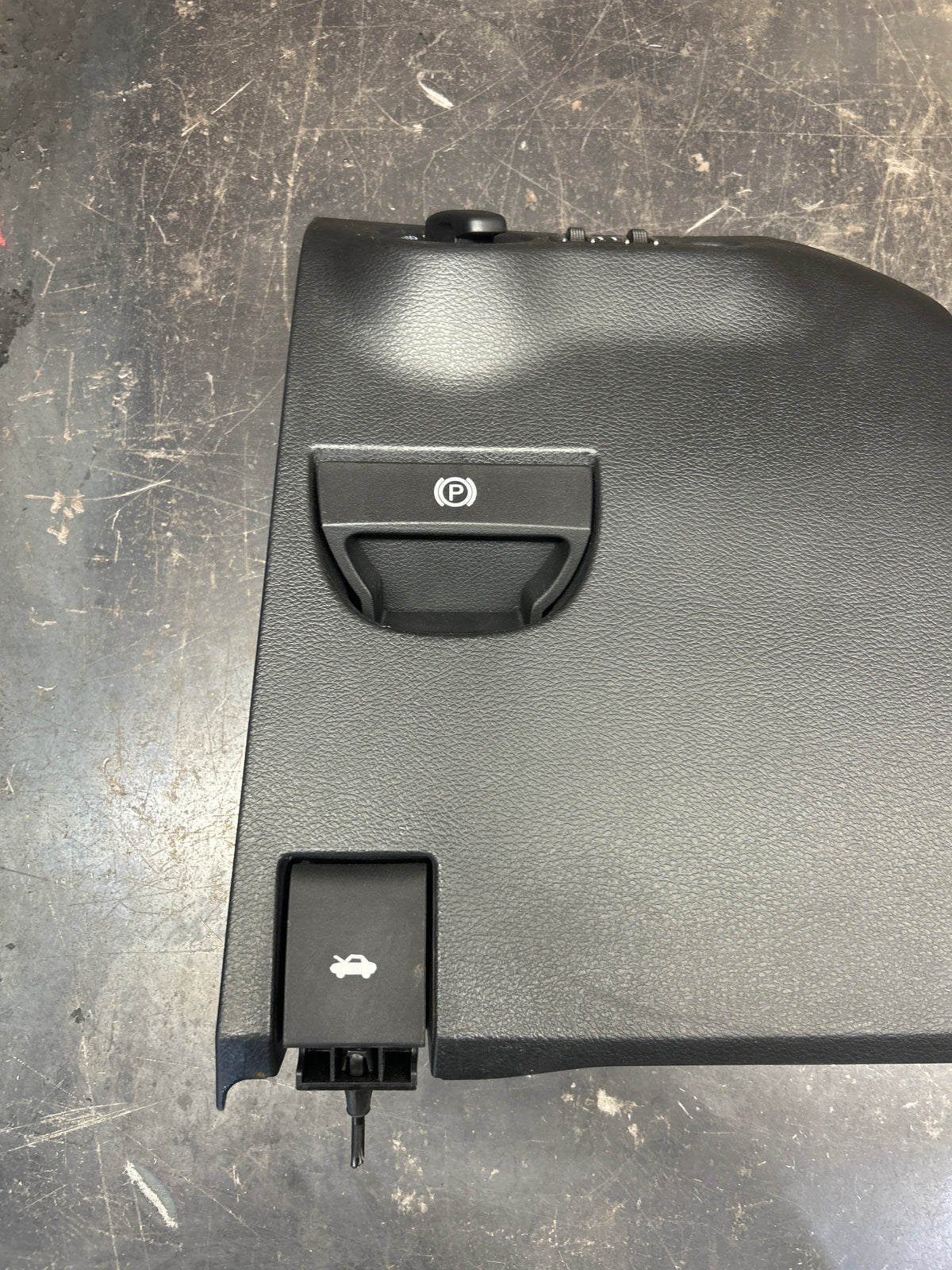15-23 Dodge Challenger Manual Steering Column Opening Cover OEM 5LA15DX9AC