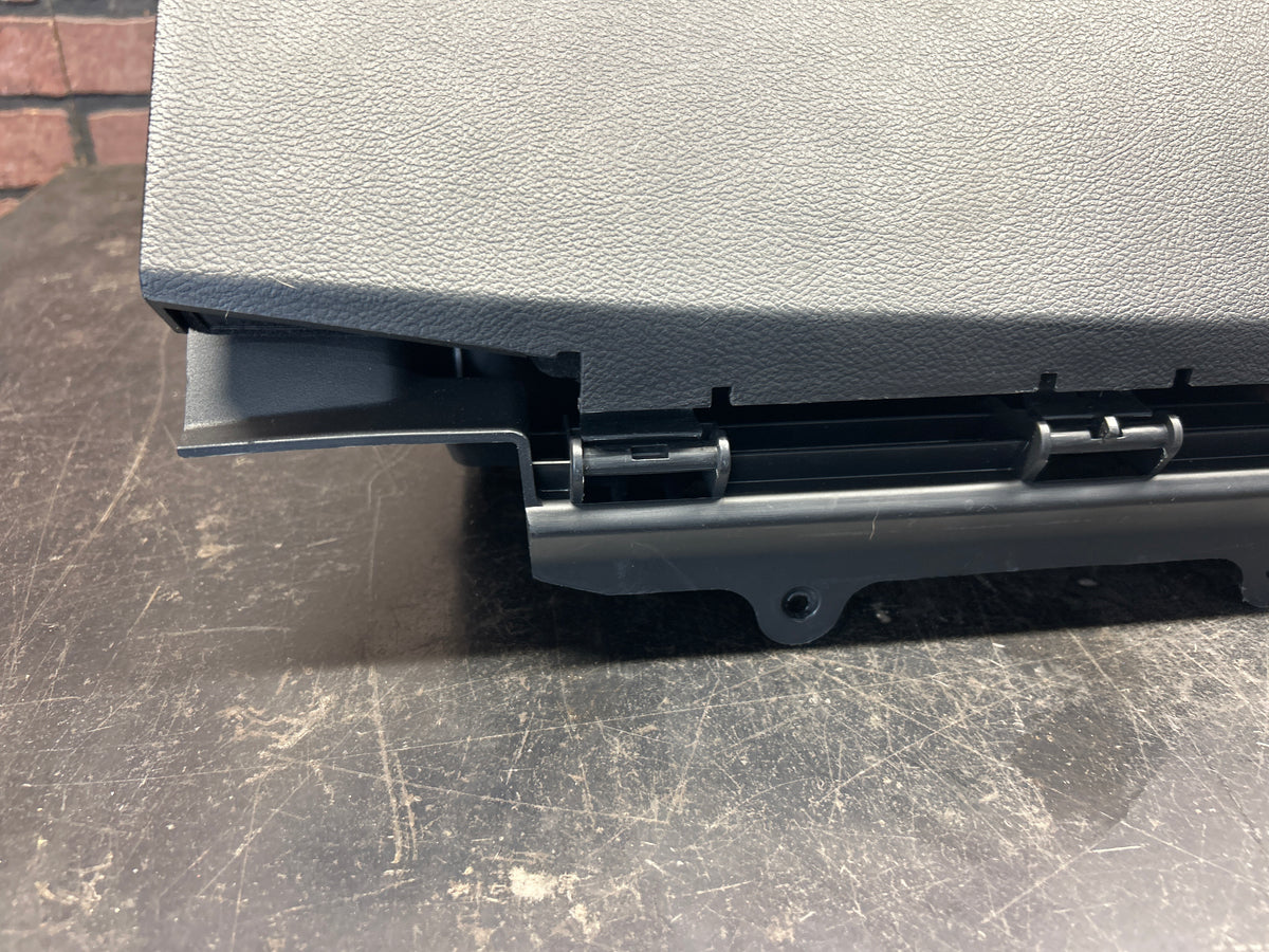 15-23 DODGE CHARGER CHALLENGER CHRYSLER 300 GLOVE BOX OEM 1YR 1QF13DX9AL