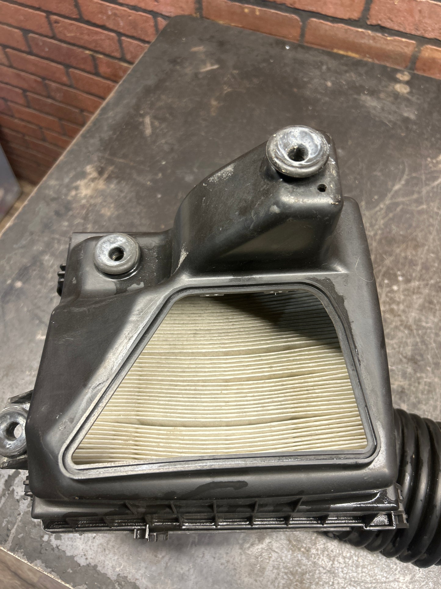 2012-2021 Jeep Grand Cherokee SRT8 6.4L Air Intake Housing/Air Box Assembly OEM