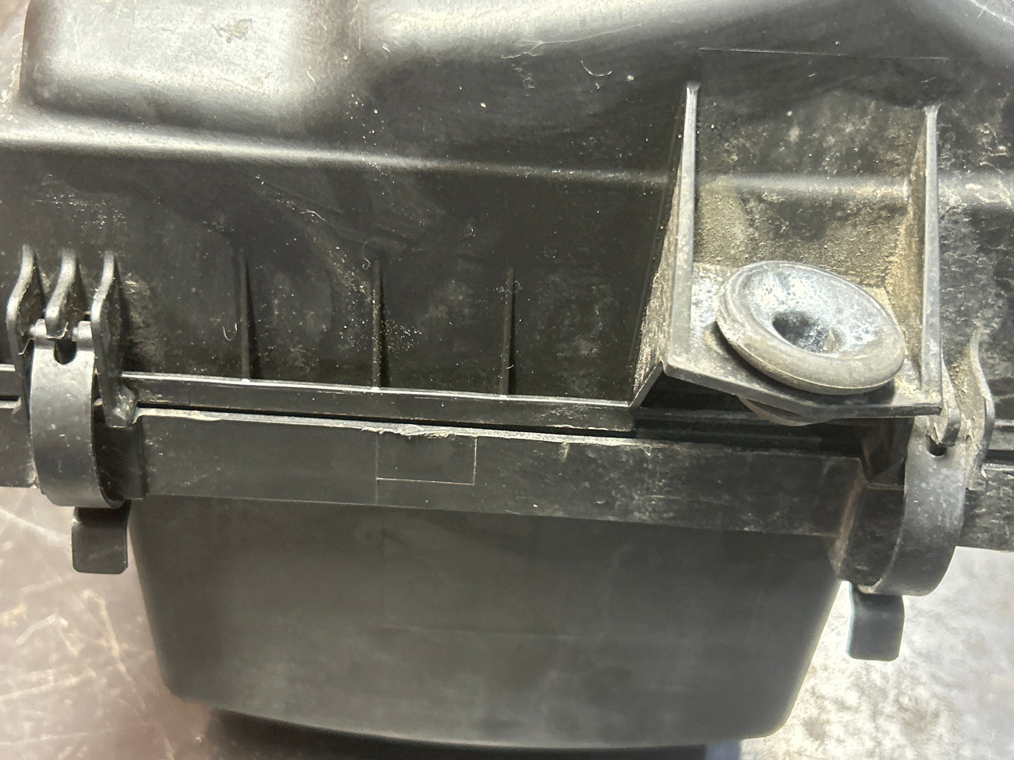 2012-2021 Jeep Grand Cherokee SRT8 6.4L Air Intake Housing/Air Box Assembly OEM