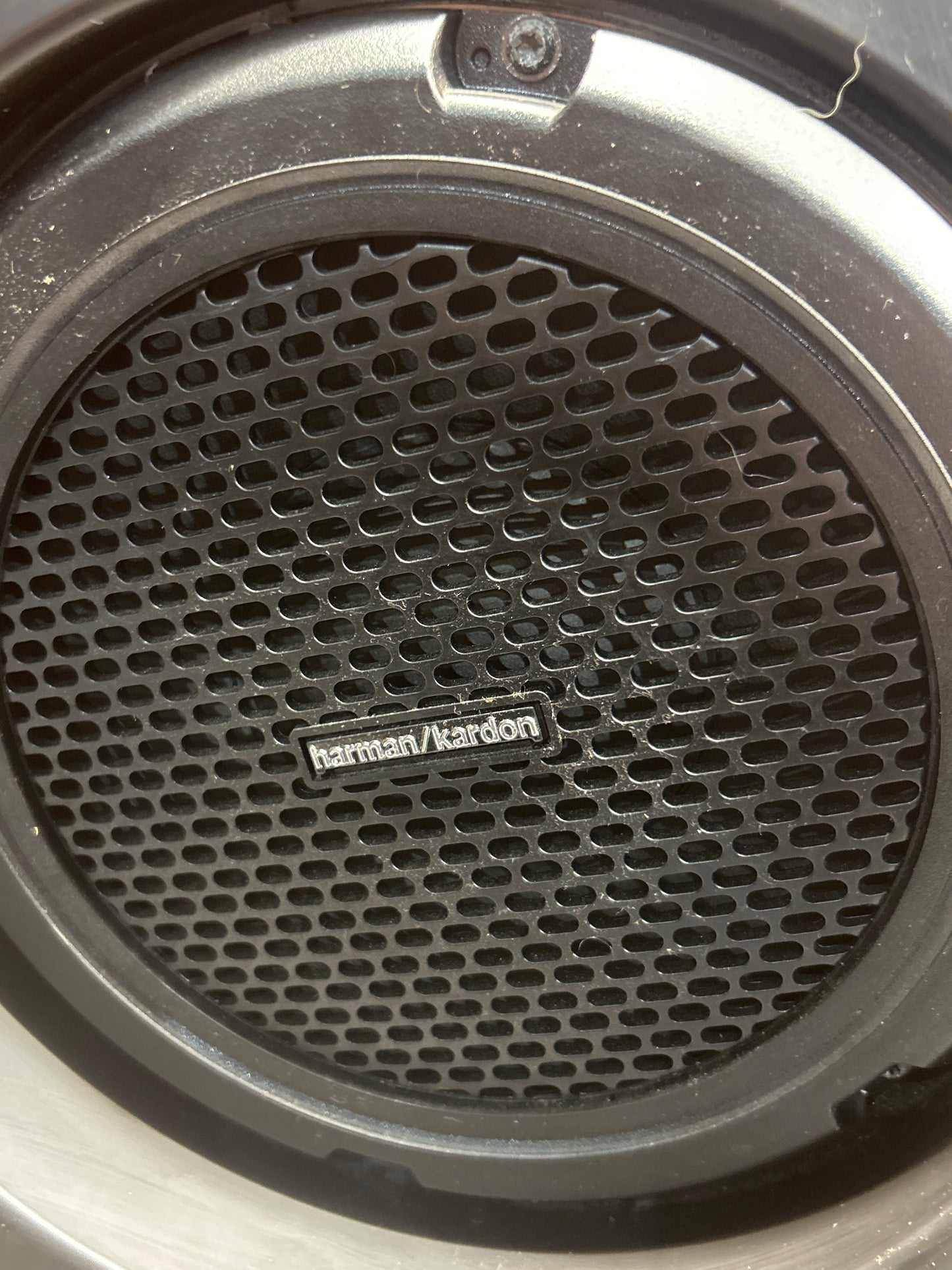 12-22 Jeep Grand Cherokee SRT Subwoofer Speaker Harman Kardon OEM 05035130AC