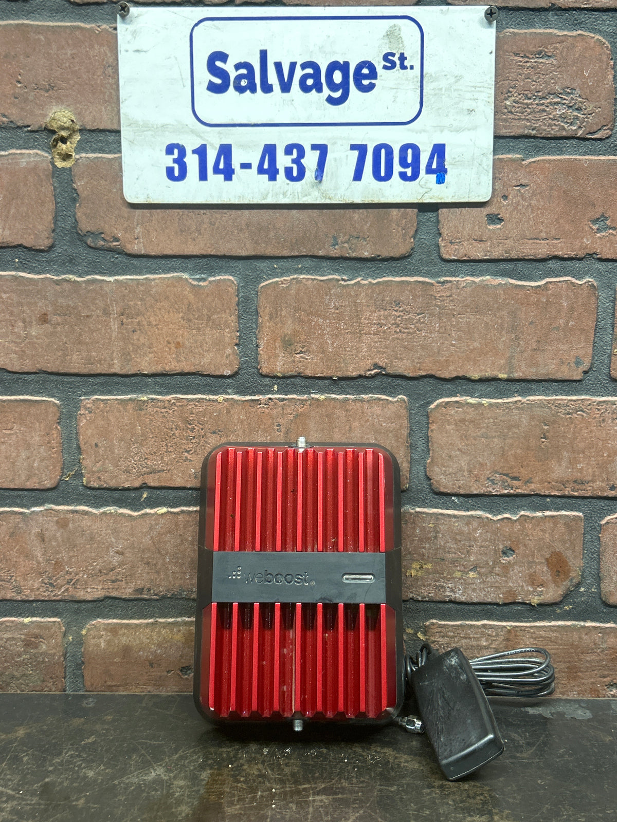 weBoost Drive Reach OTR Vehicle Truck Car Cell Phone Signal Booster- 470154