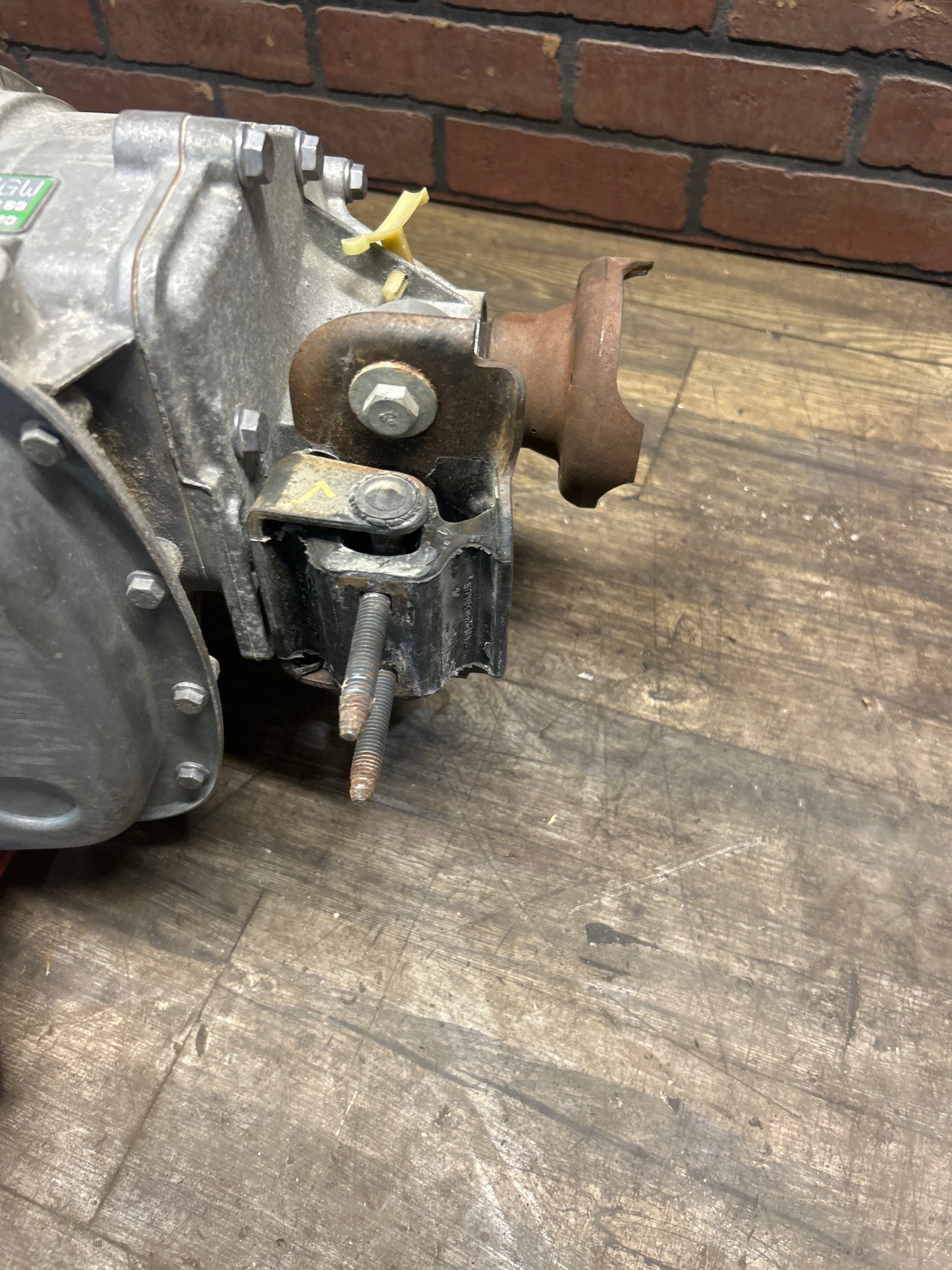 2006 - 2010 Pontiac Solstice RWD Automatic Transmission AT 5L40E OEM