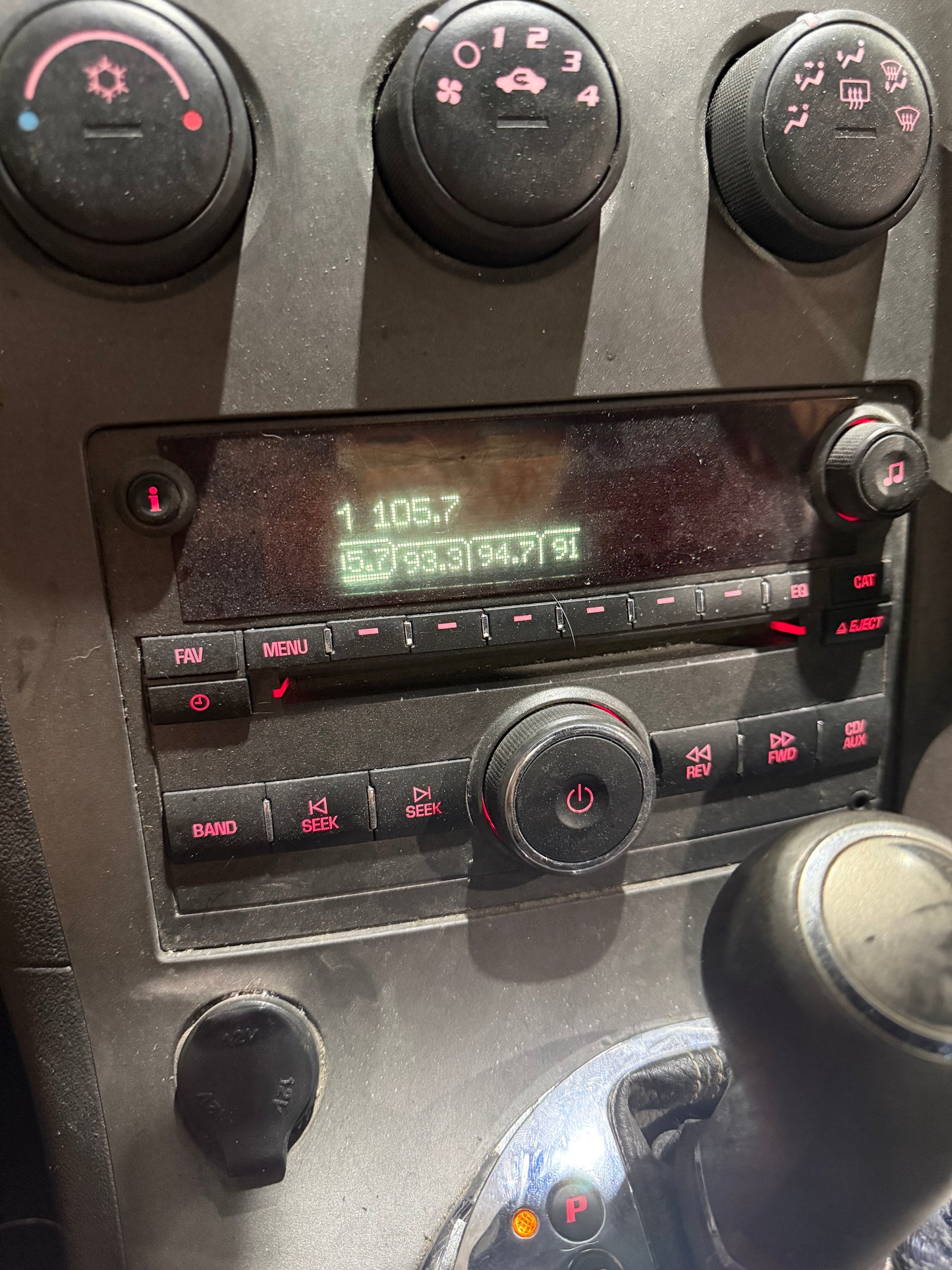 2006-2009 Pontiac Solstice Radio AM-FM-CD Player Receiver Head Unit OEM 15948615