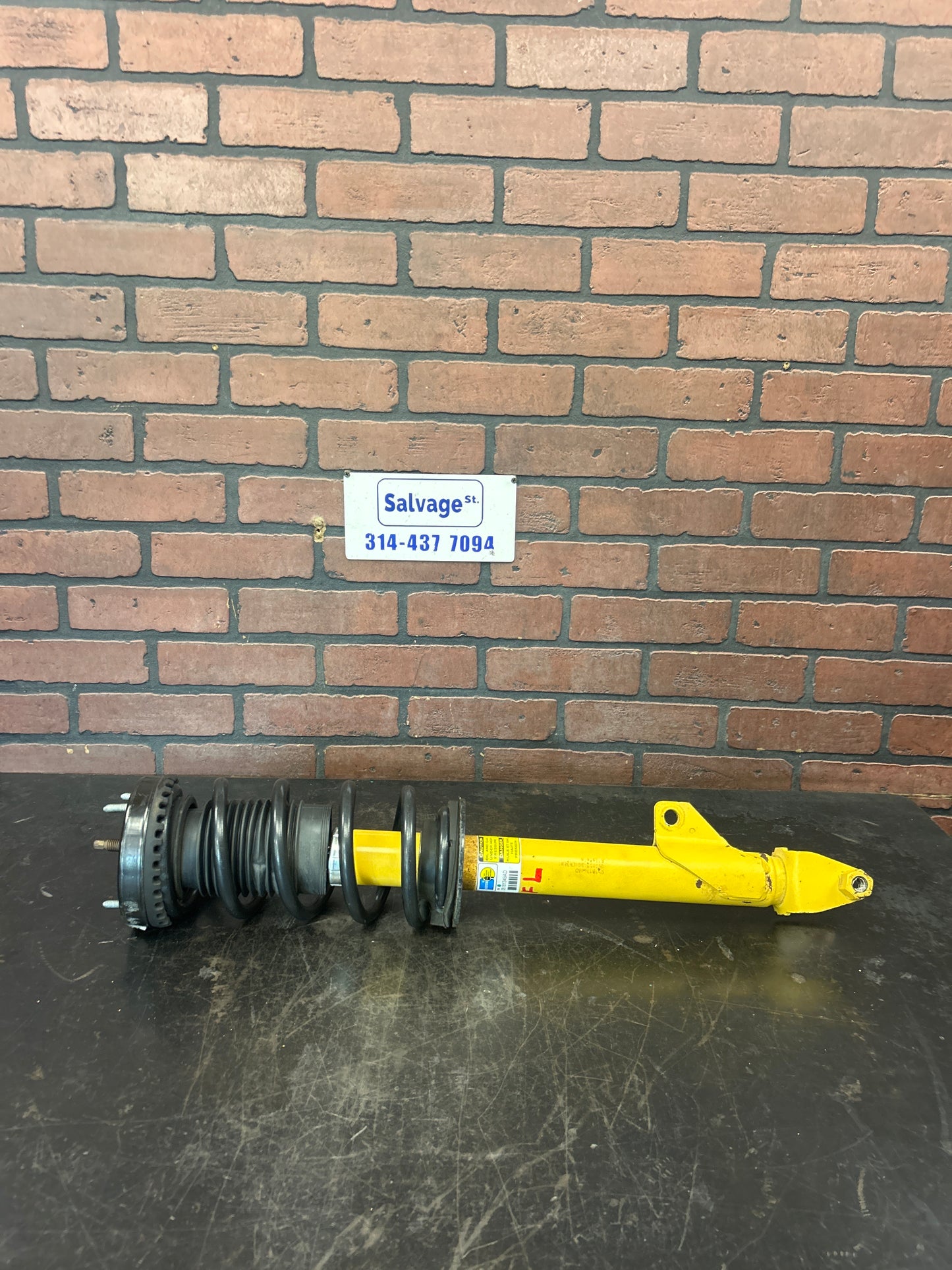 2008-2010 Dodge Challenger SRT8 OEM Front Bilstein Shock Absorber Strut Set