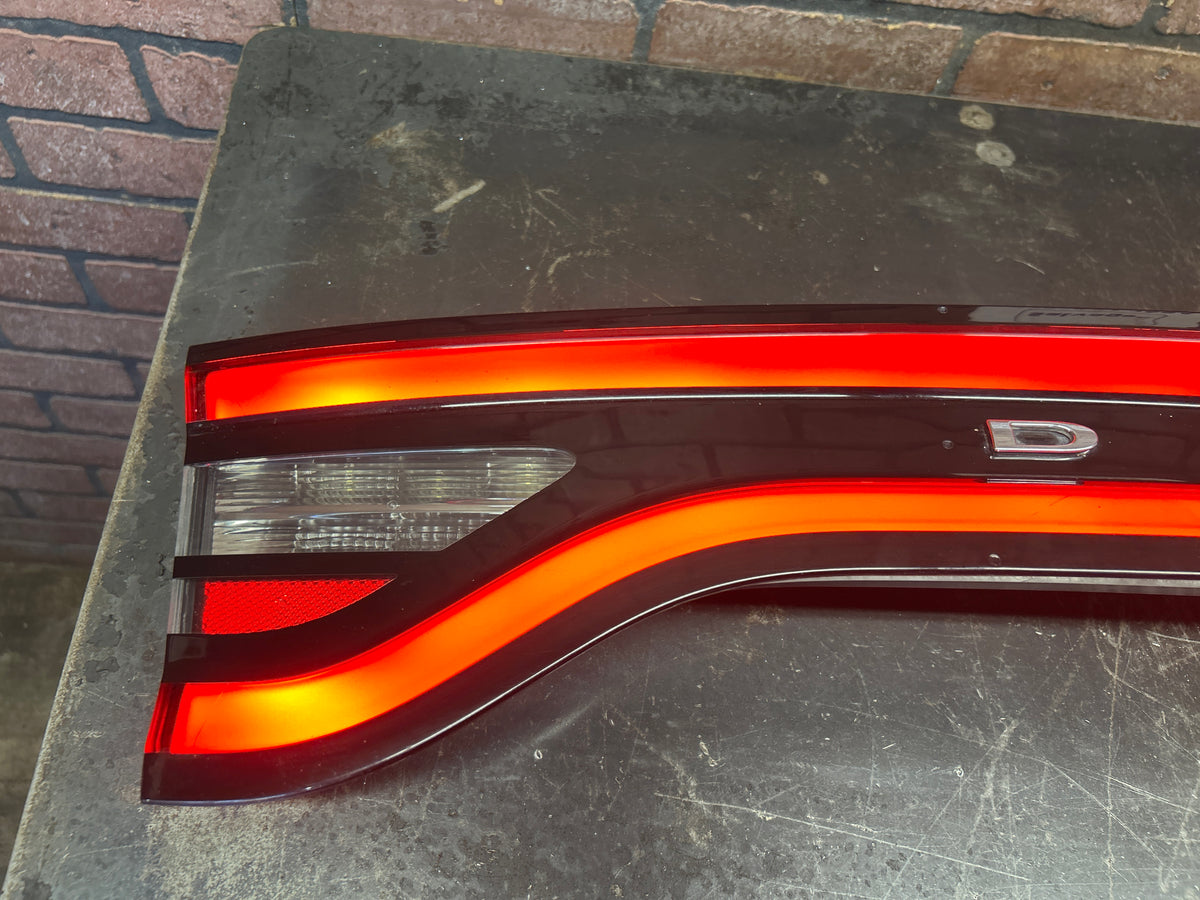 15-23 Dodge Charger Hellcat Rear Trunk Center LED Tail Light Lamp 68398666AA OEM