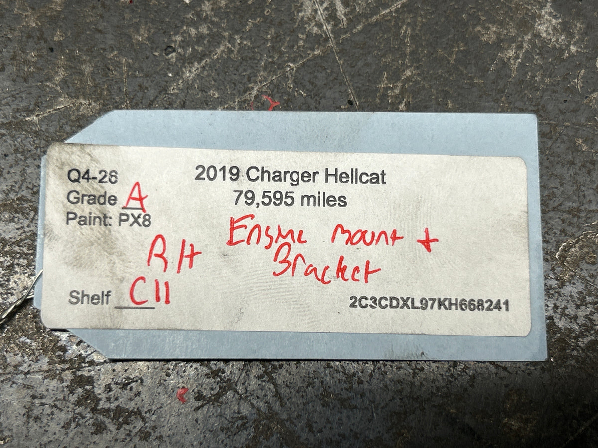 15-23 Dodge Charger Hellcat 6.2L Right Engine Mount W/ Bracket 05038790AA OEM
