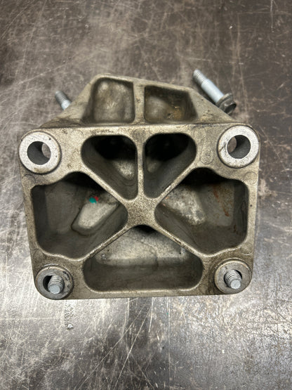 15-23 Dodge Charger Hellcat 6.2L Left Engine Mount W/ Bracket 05038789AA OEM