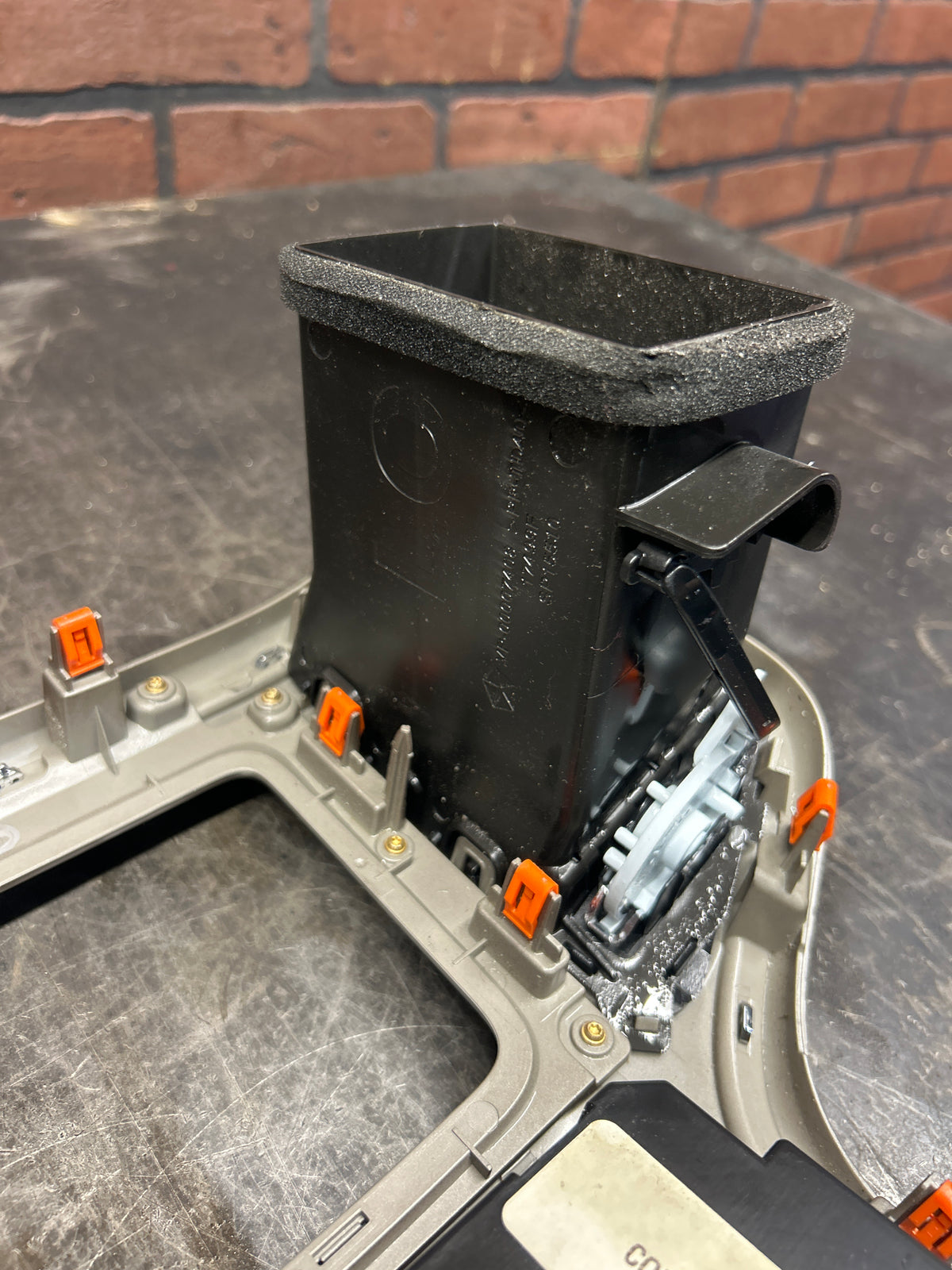 2014-2016 Jeep Grand Cherokee Center Dash Radio Bezel W/ Climate Controls OEM