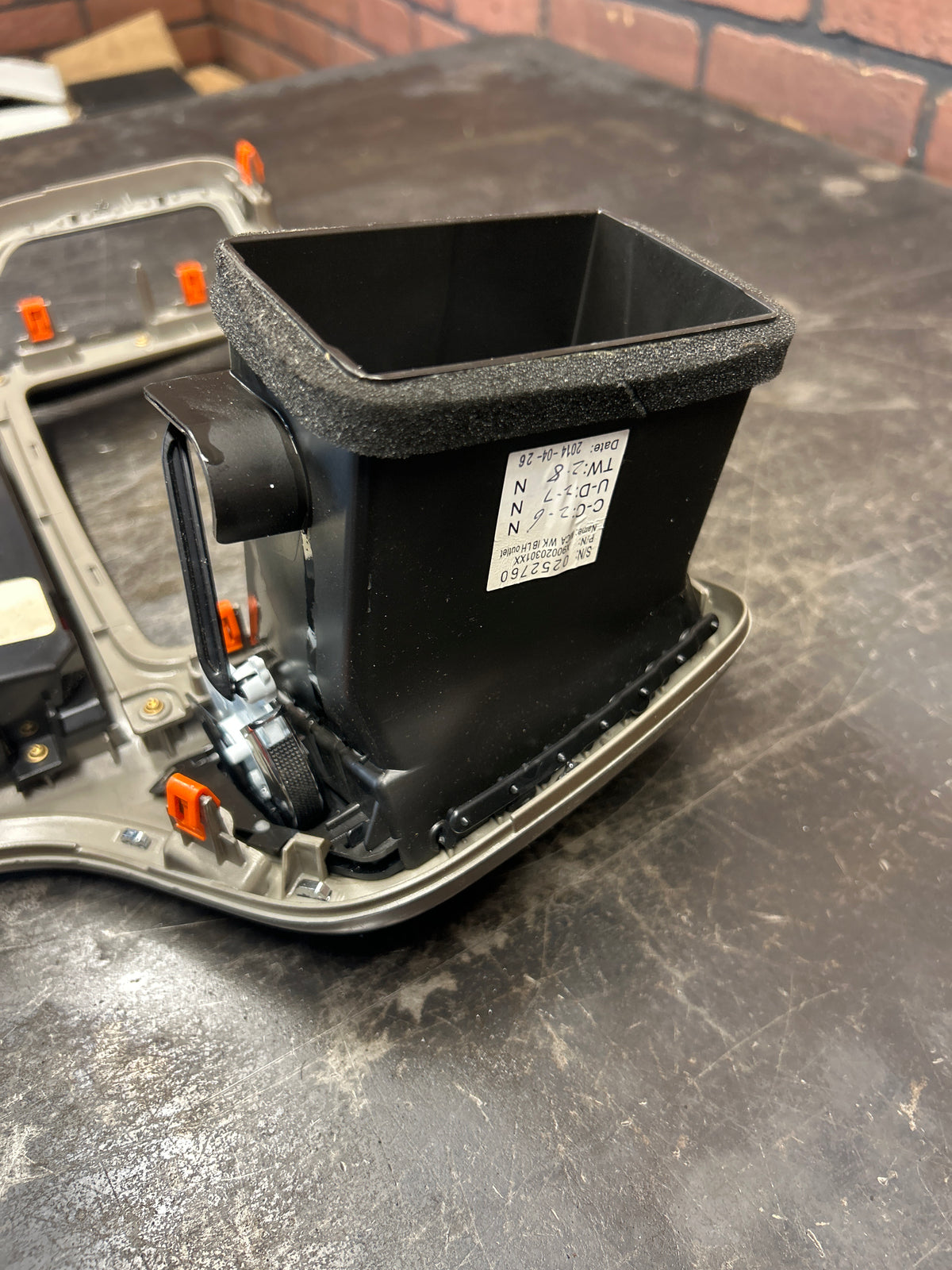 2014-2016 Jeep Grand Cherokee Center Dash Radio Bezel W/ Climate Controls OEM