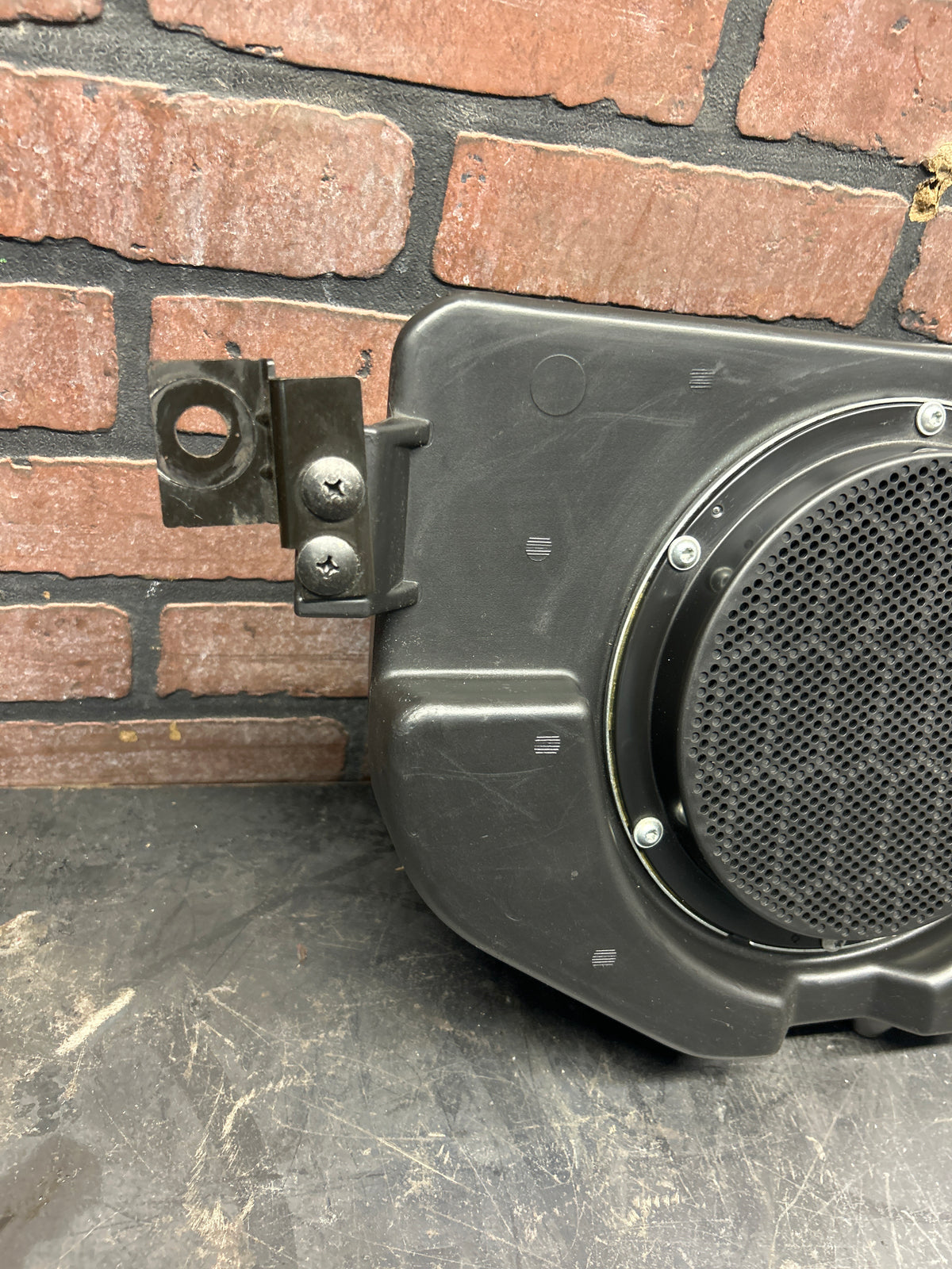 2013-2018 Ram 1500 Crew Cab Under Seat Subwoofer Box W/ Speaker 05064369AB OEM