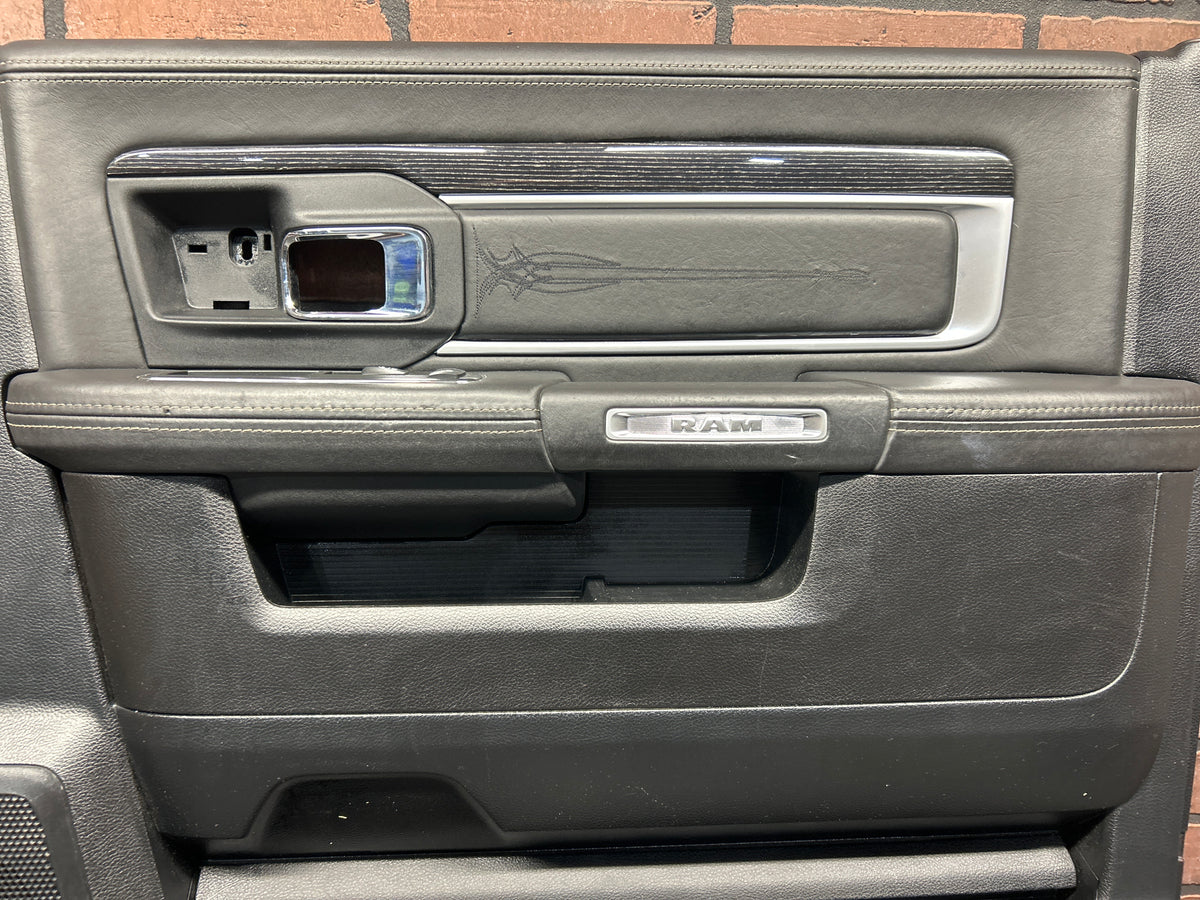2013-2018 Ram 1500 Longhorn Front Passenger RH Door Panel W/ Switch P2308511