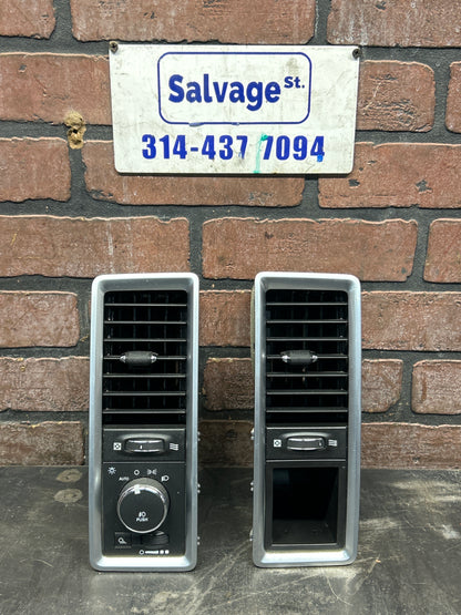 2013-2018 Ram 1500 LH & RH Outer Dash Air Vents W/ Headlight Switch 68189154AA