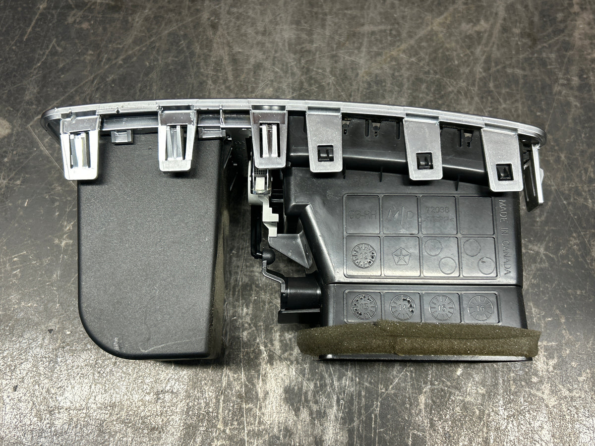 2013-2018 Ram 1500 LH & RH Outer Dash Air Vents W/ Headlight Switch 68189154AA