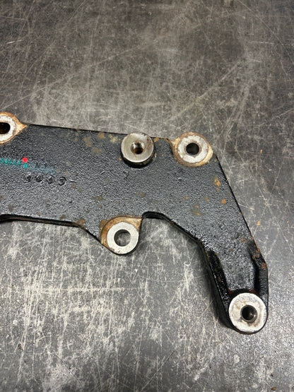 2014-2018 Ram 1500 3.0L EcoDiesel A/T Transmission Mount Bracket 68160949AA OEM