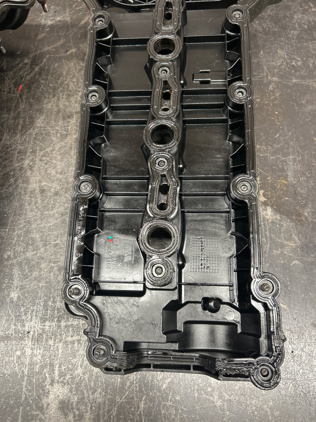 2014-2018 Ram 1500 3.0L EcoDiesel LH & RH Engine Valve Cover Pair OEM