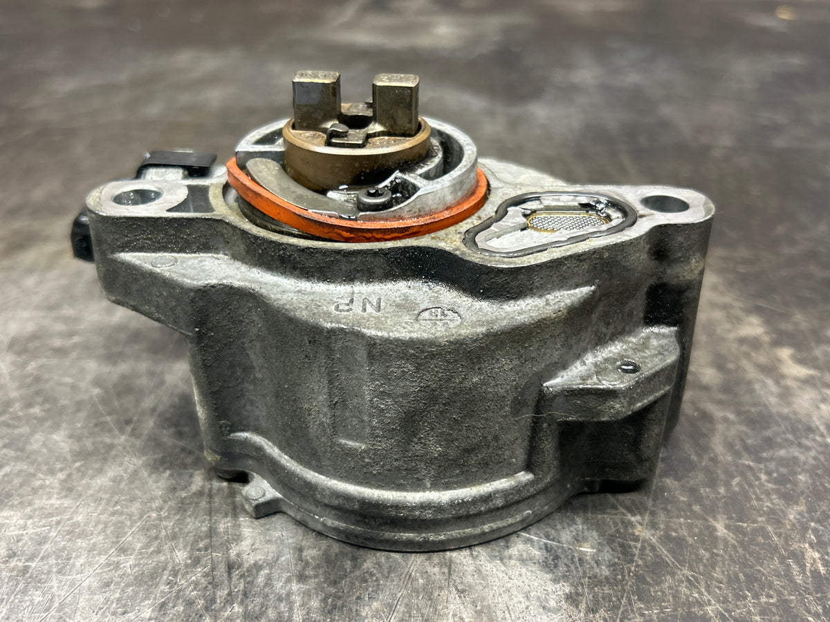 2014-2018 Ram 1500 3.0L EcoDiesel Power Brake Vacuum Pump Bosch OEM