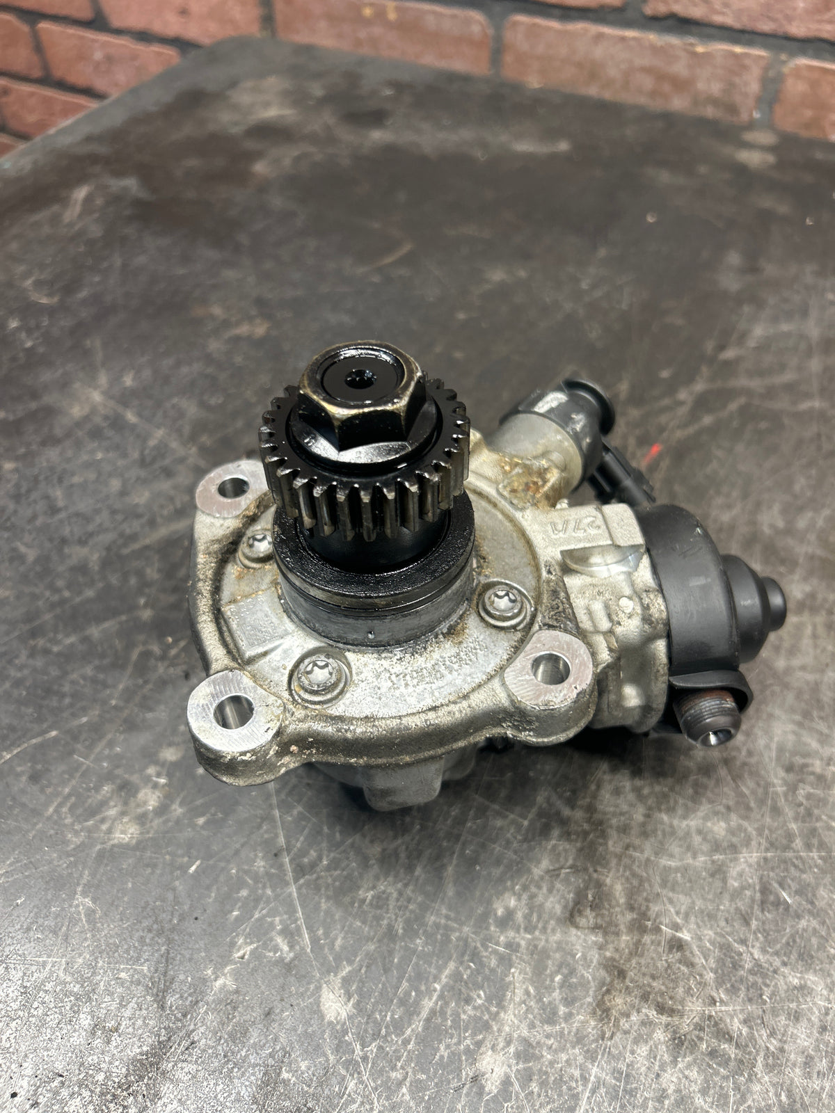 2014-2018 Ram 1500 3.0L EcoDiesel High Pressure Fuel Injection Pump Bosch CP4