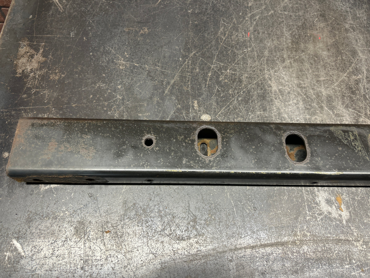 2014-2018 Ram 1500 3.0L EcoDiesel 4WD Auto Transmission Crossmember Bracket 4x4