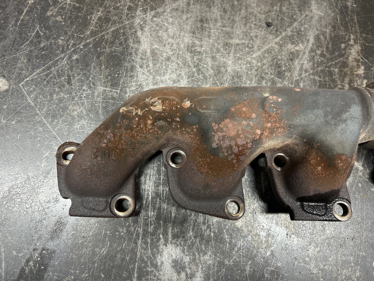 2014-2018 Ram 1500 3.0L EcoDiesel LH & RH Exhaust Manifold Pair W/ Crossover OEM