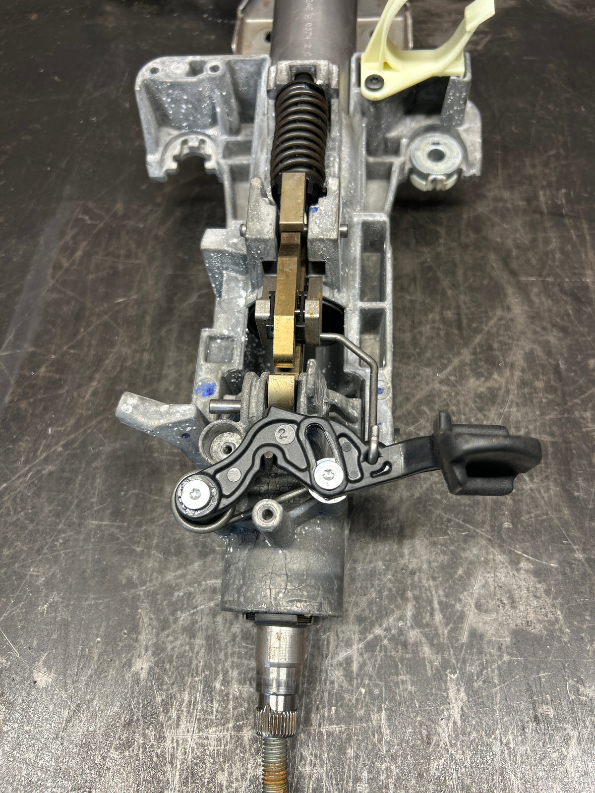 2013-2018 Ram 1500 Tilt Steering Column Assembly W/ Shaft 68144499AC OEM