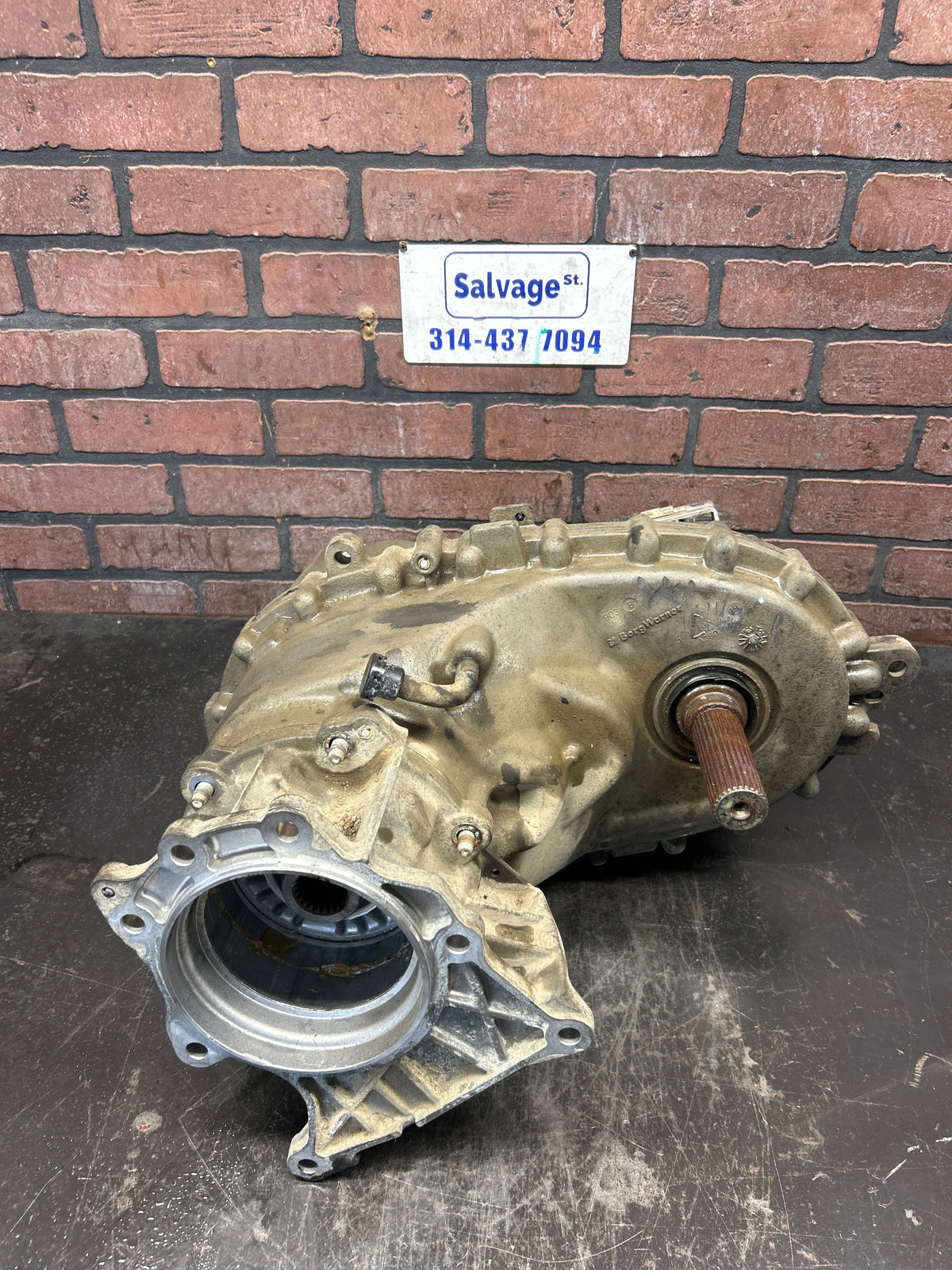 2014-2018 Ram 1500 EcoDiesel 4x4 Transfer Case BorgWarner 44-44 52123837AB OEM