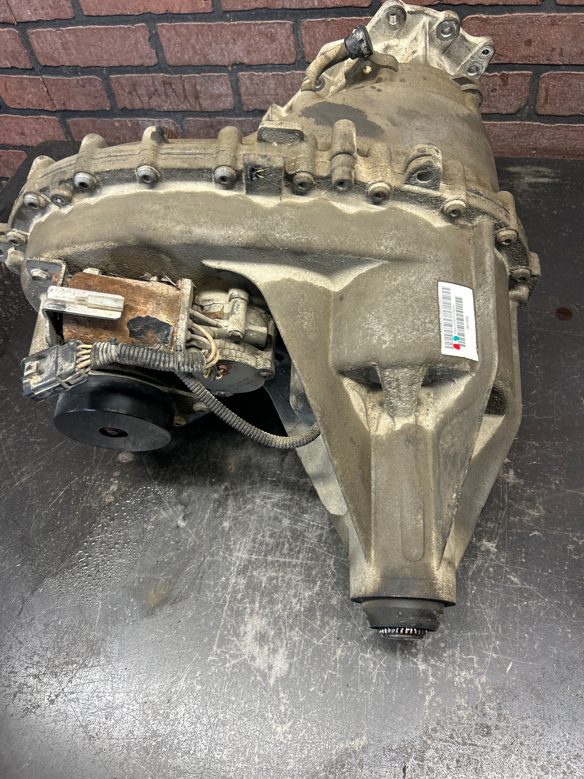 2014-2018 Ram 1500 EcoDiesel 4x4 Transfer Case BorgWarner 44-44 52123837AB OEM