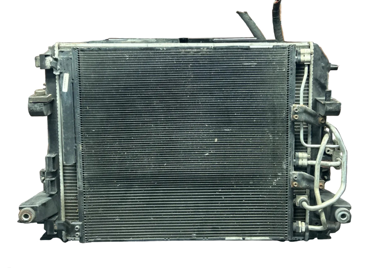 2014-2018 Ram 1500 3.0L EcoDiesel Radiator Cooling Module W/ Fan 68217820AB OEM