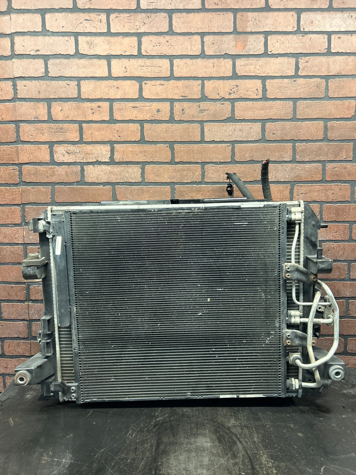 2014-2018 Ram 1500 3.0L EcoDiesel Radiator Cooling Module W/ Fan 68217820AB OEM