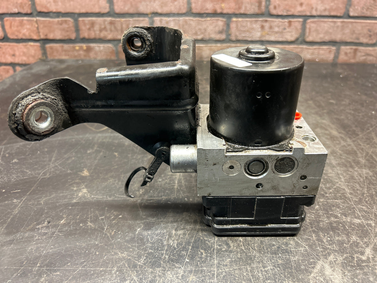 2014-2016 Ram 1500 EcoDiesel ABS Anti-Lock Brake Pump Module 68193650AD OEM