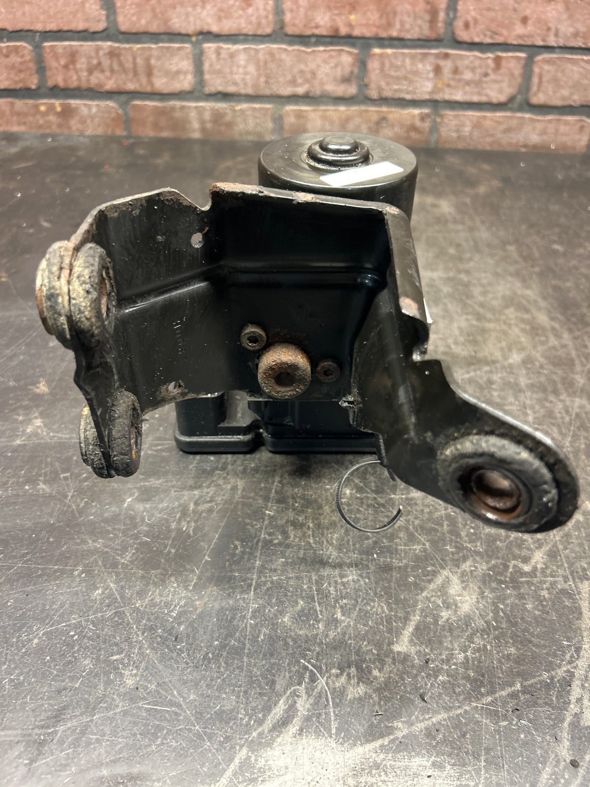 2014-2016 Ram 1500 EcoDiesel ABS Anti-Lock Brake Pump Module 68193650AD OEM