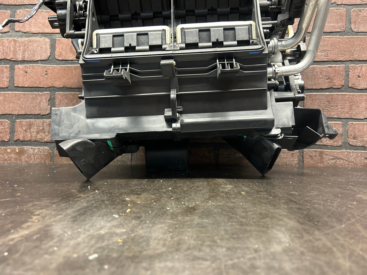 15-23 Dodge Charger Hellcat HVAC Heater A/C Housing Distribution Box 68430171AA