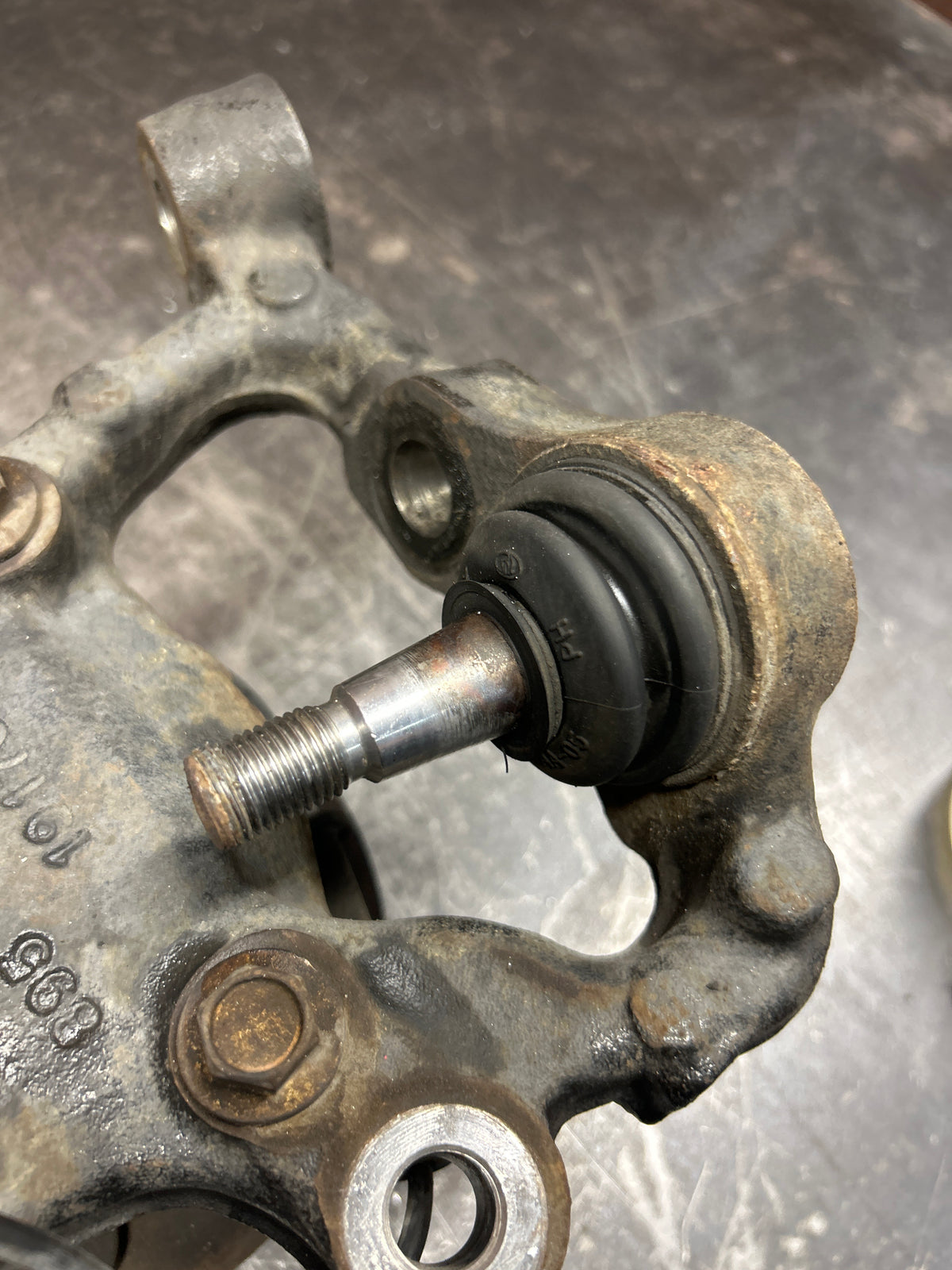 15-23 Dodge Charger Hellcat Front Left Driver Spindle Knuckle W/ Hub 05181902AC