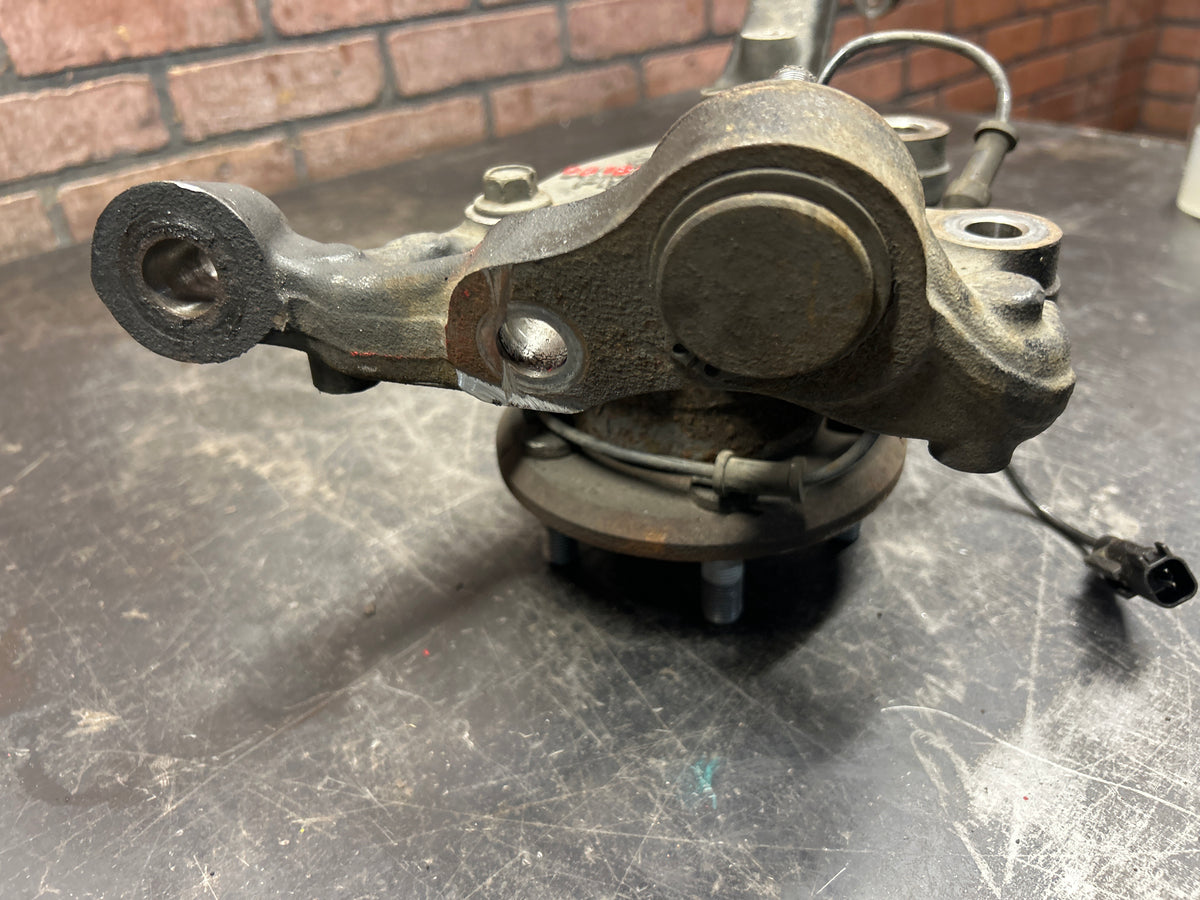15-23 Dodge Charger Hellcat Front Right Spindle Knuckle W/ Hub 05181899AC OEM