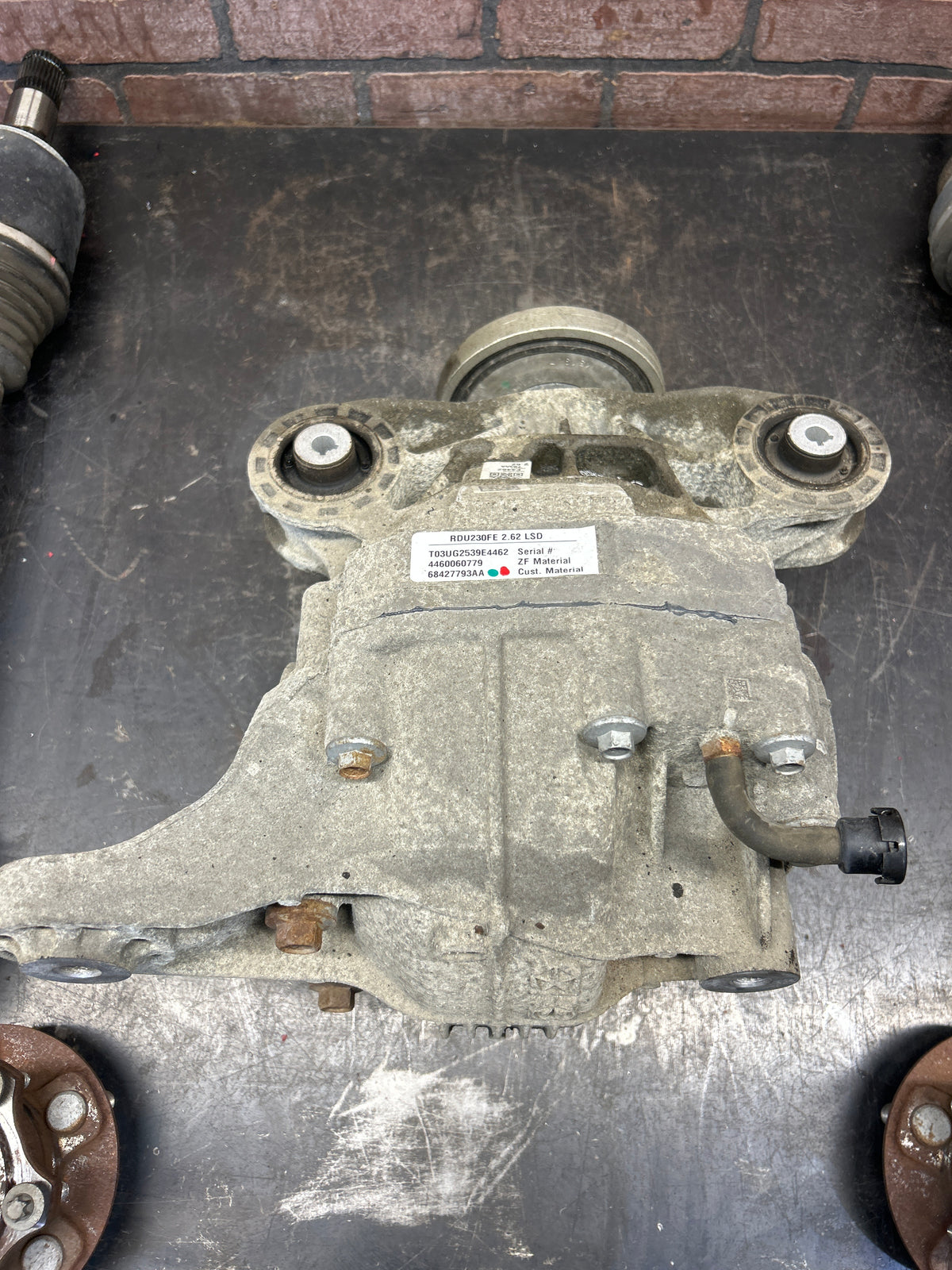 15-23 Charger Hellcat 2.62 LSD Rear Differential Axle Hub Swap Kit 68427793AA