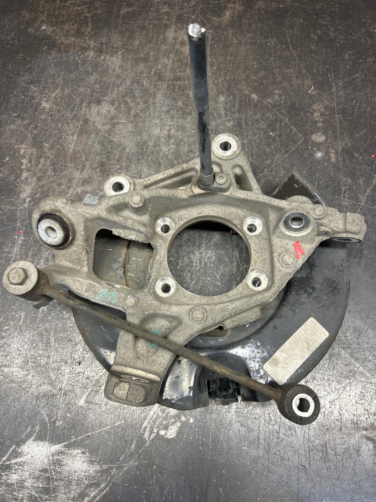 15-23 Dodge Charger Hellcat Rear Right Spindle Knuckle W/ Hub 04854462AF OEM