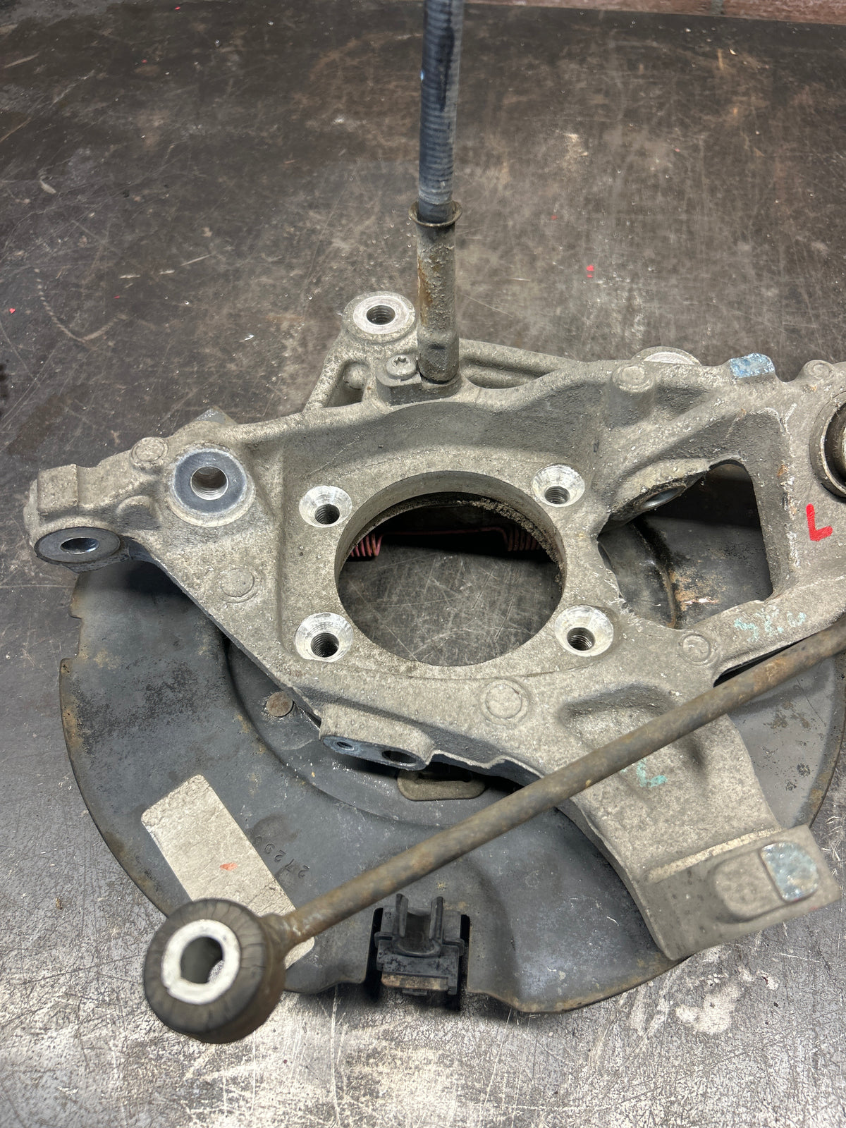 15-23 Dodge Charger Hellcat Rear Left Spindle Knuckle W/ Hub 04854463AF OEM