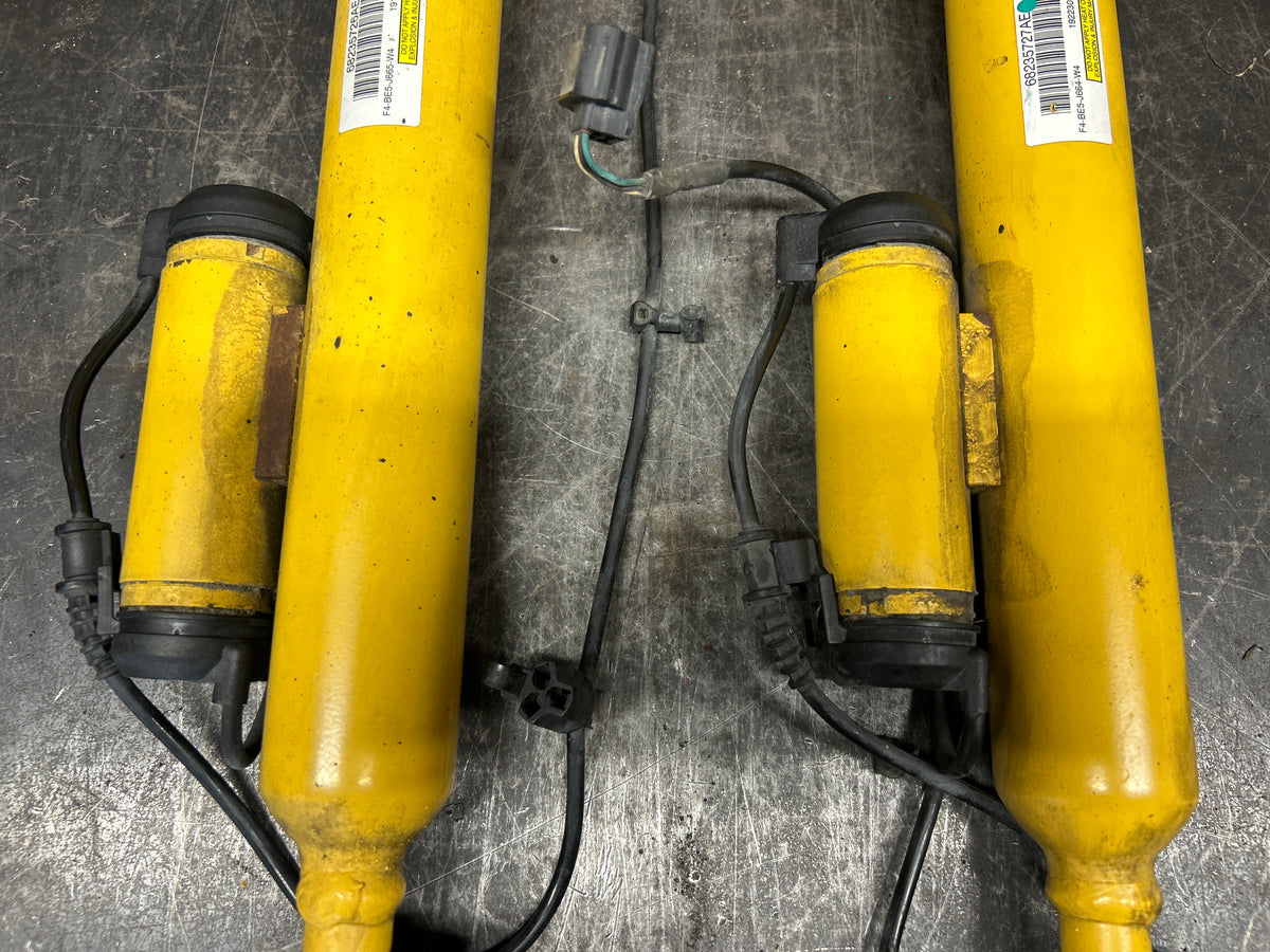 15-23 Charger Hellcat Rear Bilstein Adaptive Shocks & Springs Set 68235727AE