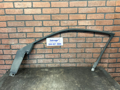 15-23 Dodge Charger Hellcat Front Right Door Window Frame Trim W/ Tweeter Cover