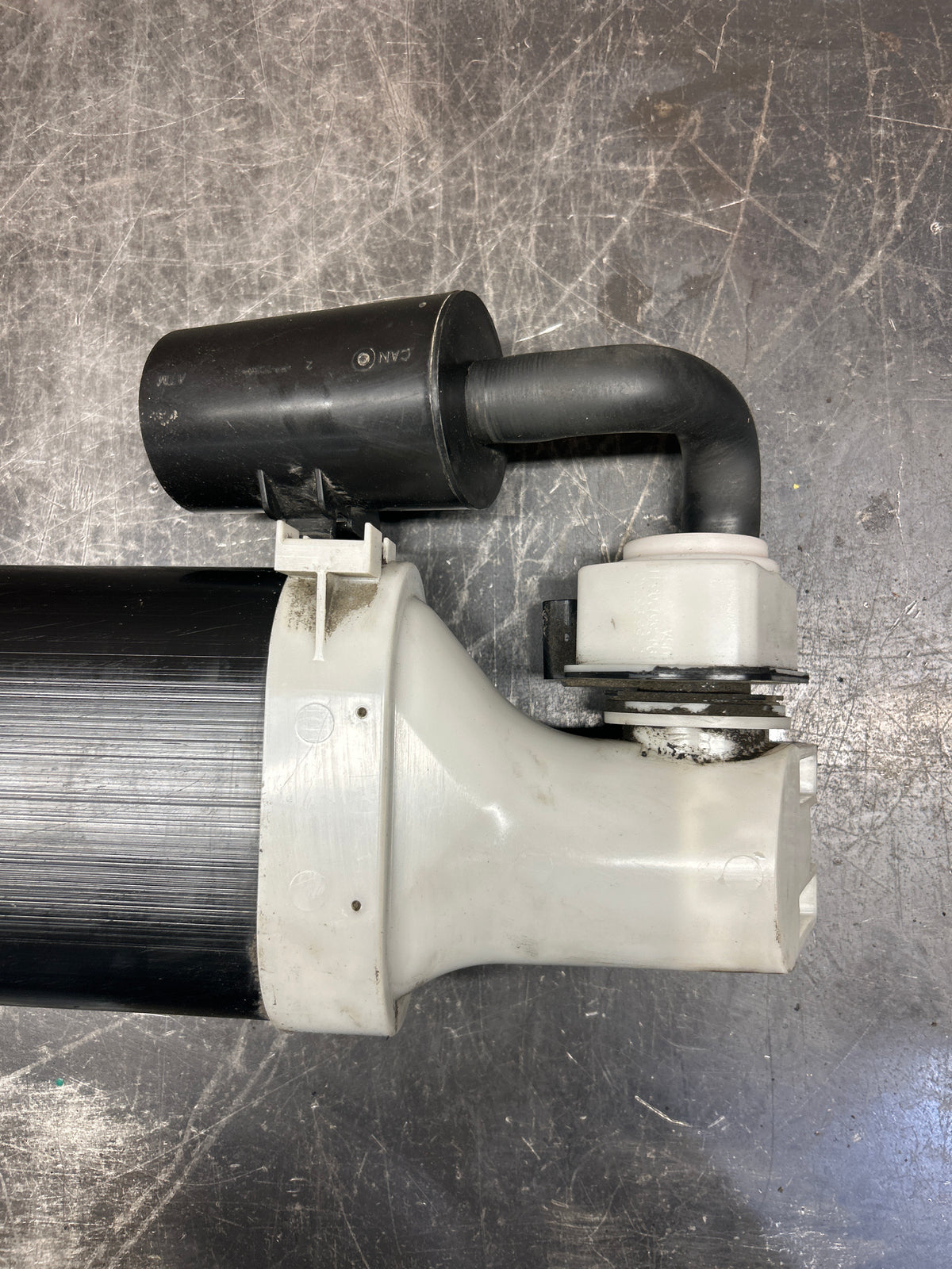 15-23 Dodge Charger Hellcat 6.2L EVAP Fuel Vapor Charcoal Canister OEM