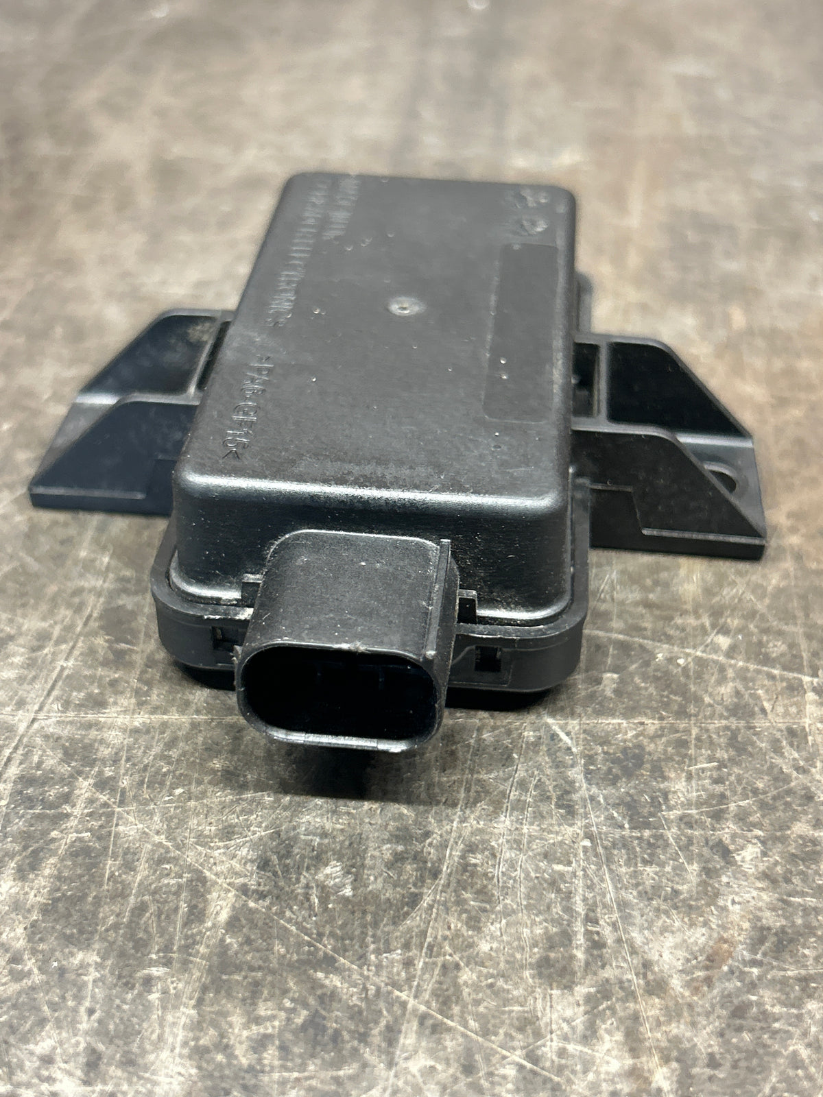 2019 Dodge Charger Hellcat Tire Pressure Monitoring TPMS Module 68219831AF OEM