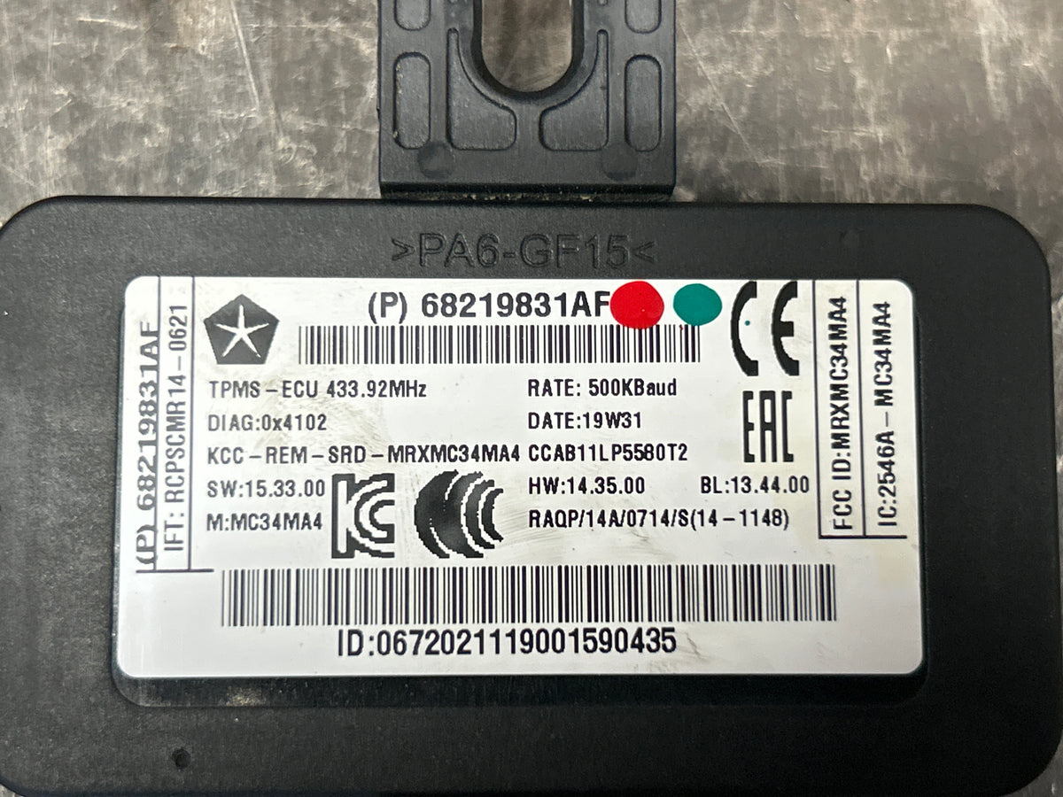 2019 Dodge Charger Hellcat Tire Pressure Monitoring TPMS Module 68219831AF OEM