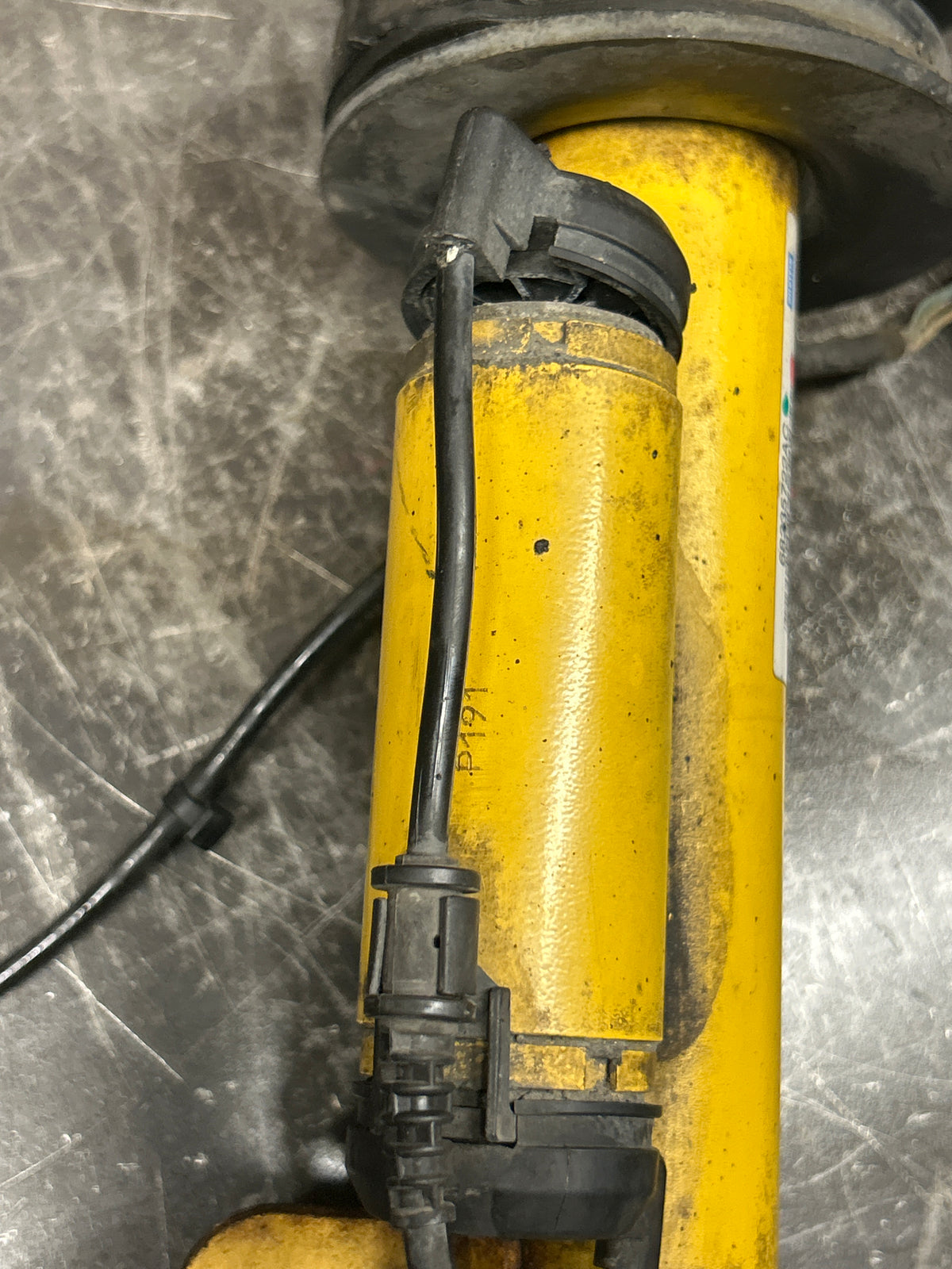 15-23 Dodge Charger Hellcat Front Right Bilstein Adaptive Strut 68235722AC OEM