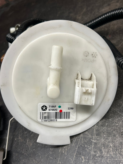15-23 Dodge Charger Hellcat Fuel Pump & Sending Unit Module Set W/ Lock Rings