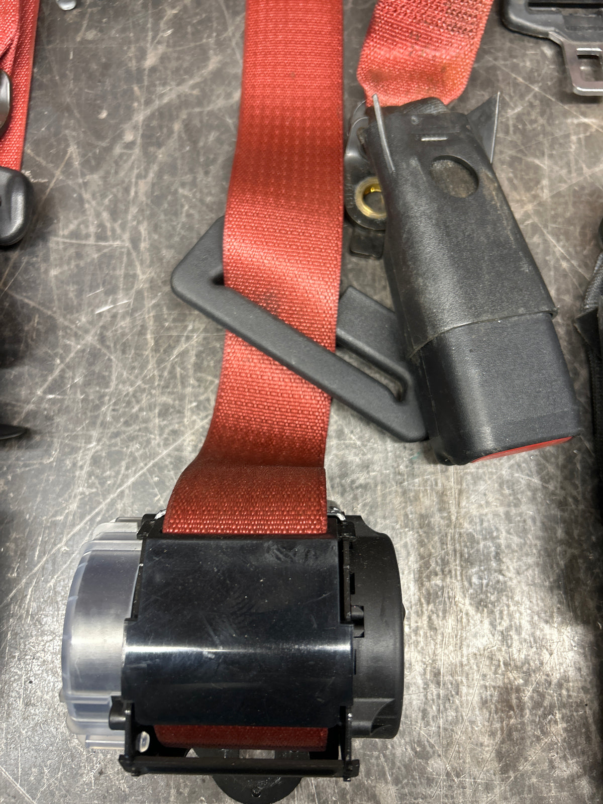 2019 Dodge Charger Hellcat Rear Seat Belt Set Red 6KE111R5AB W/ Buckles OEM