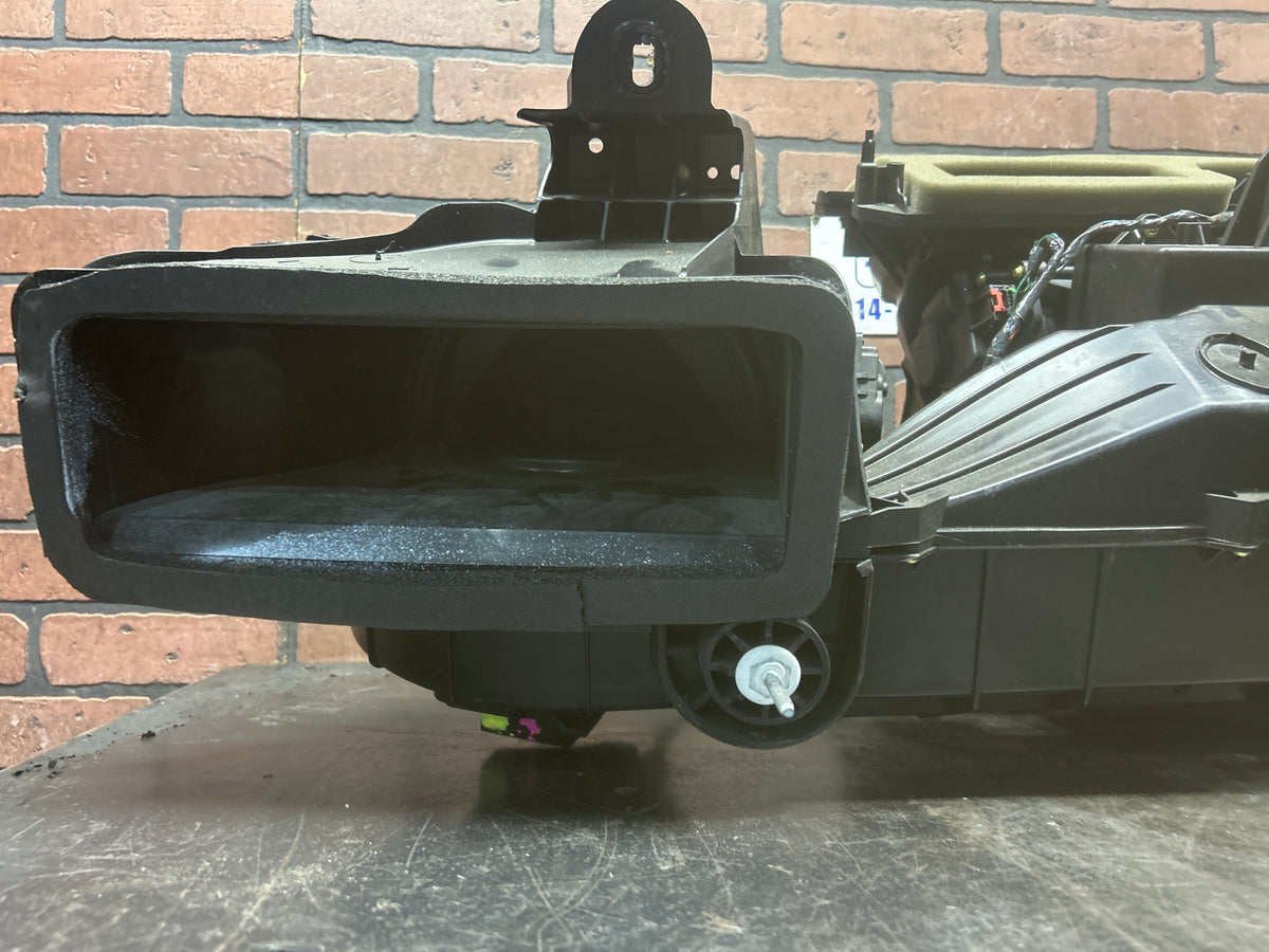 2011-2023 Chrysler 300SRT8 HVAC AC CLIMATE HEATER CORE BLOWER HOUSING BOX OEM